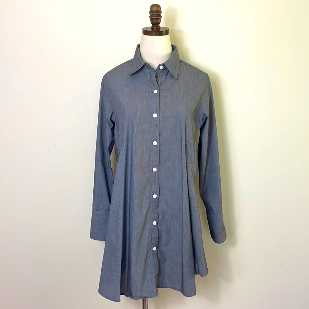 Inae Collection grey stripped button down tunic